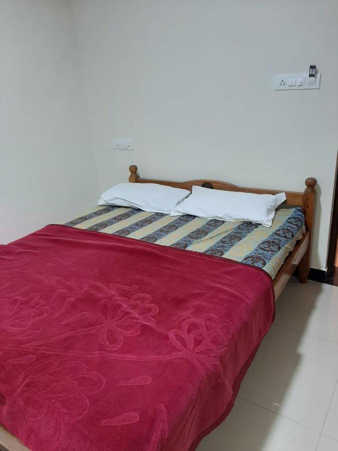 Jack N Jill Holidays Inn Ооти Екстериор снимка