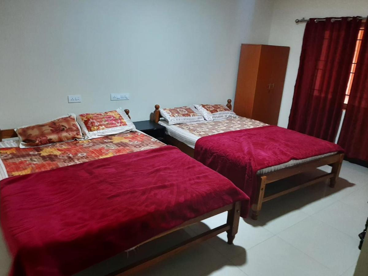 Jack N Jill Holidays Inn Ооти Екстериор снимка